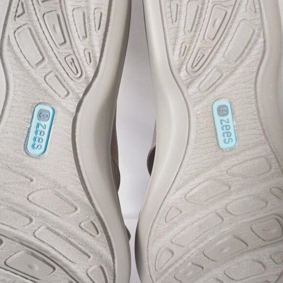 Bzees Lifestride Desire Wedge Sandal Morel Stretch Fabric 8 Slip On NWOB - Picture 2 of 10